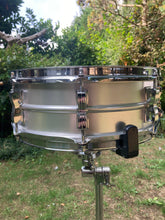 Load image into Gallery viewer, 1968 Ludwig Acrolite 14x5 Snare Drum
