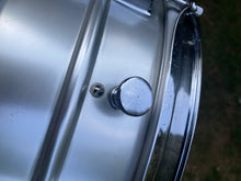 Load image into Gallery viewer, 1968 Ludwig Acrolite 14x5 Snare Drum

